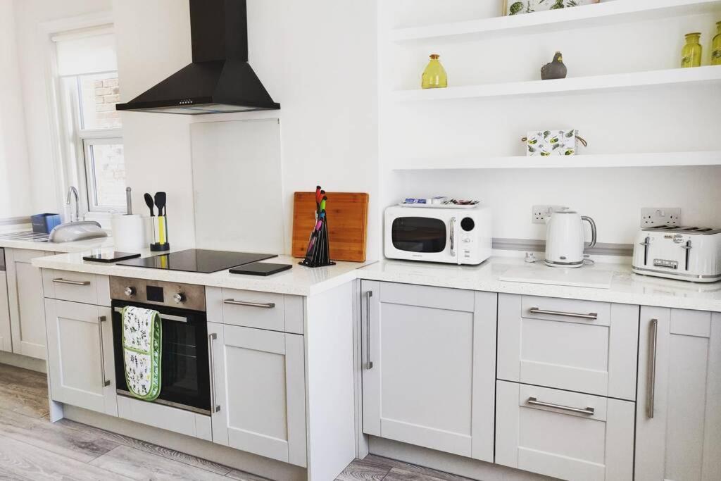New 1 Bed First Floor Flat In Central Fareham Εξωτερικό φωτογραφία