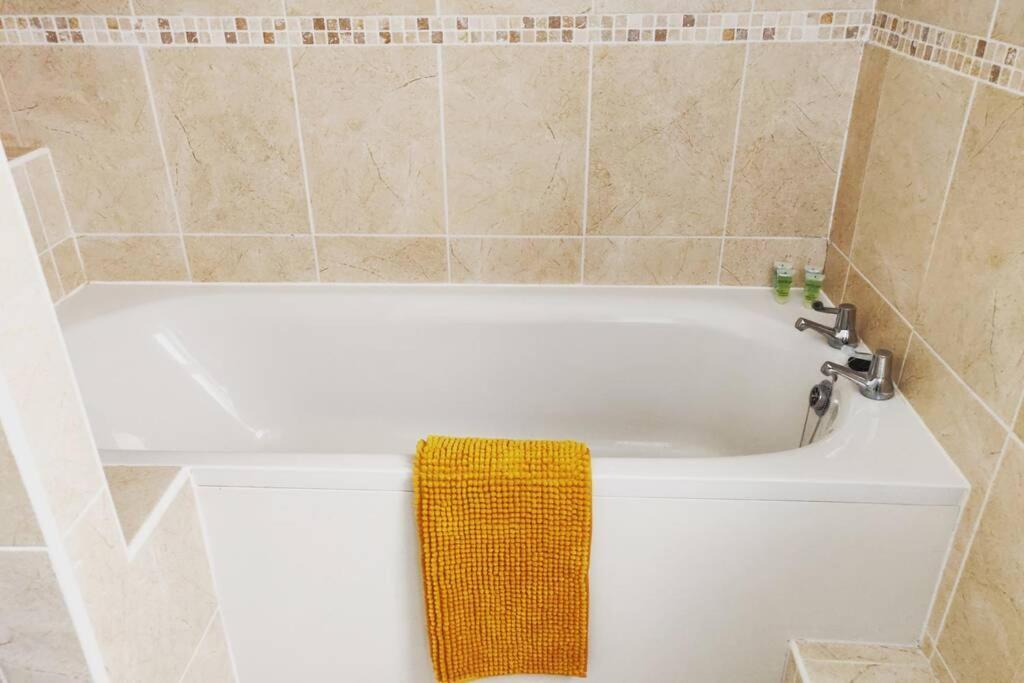 New 1 Bed First Floor Flat In Central Fareham Εξωτερικό φωτογραφία
